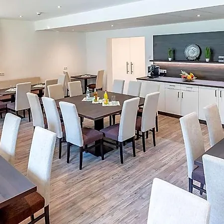 Boardinghaus Bayerwaldpark Apart Otel Landshut